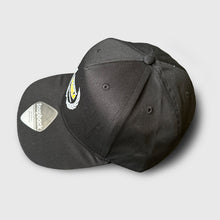 Carica l'immagine nel visualizzatore di Gallery, Cappellino Nero - Petrosyan Mania Golden Edition