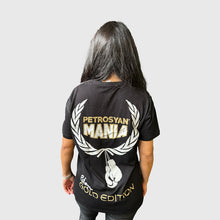 Carica l'immagine nel visualizzatore di Gallery, T-Shirt nera - Petrosyan Mania Golden Edition