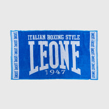 Carica l'immagine nel visualizzatore di Gallery, Asciugamano da ring Leone blu