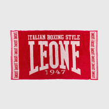 Carica l'immagine nel visualizzatore di Gallery, Asciugamano da ring Leone rosso