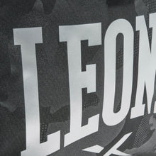 Carica l'immagine nel visualizzatore di Gallery, Borsone Camoblack Leone