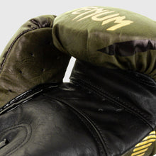 Carica l'immagine nel visualizzatore di Gallery, Guantoni da boxe Venum Impact - Khaki/Oro