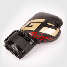 Carica l'immagine nel visualizzatore di Gallery, Guantoni da boxe Petrosyan 2.0 - Nero/Oro