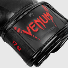 Carica l&#39;immagine nel visualizzatore di Gallery, Guantoni da boxe Venum Impact - Nero/Rosso